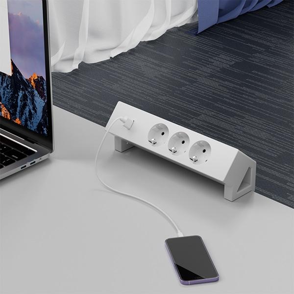 Picture4 Power Socket, White,1 EU Sockets+2 USB Chargers (A+C) 20W